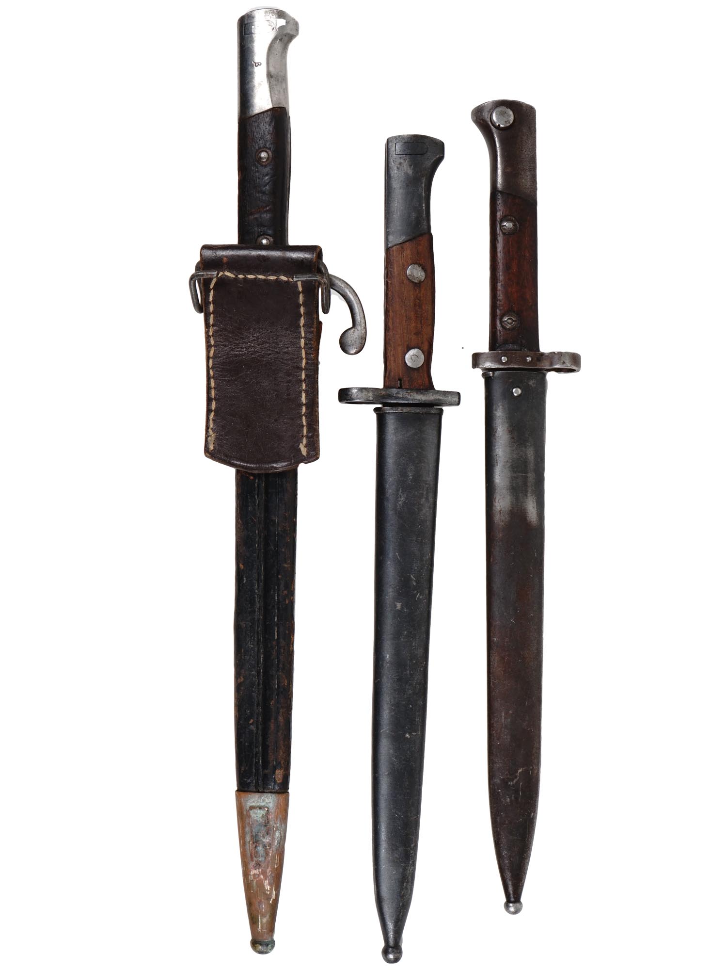 A LOT OF THREE WWII  BAYONETS. PIC-1